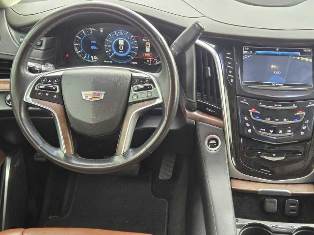 2020 Cadillac Escalade Vehicle Photo in DENTON, TX 76210-9321
