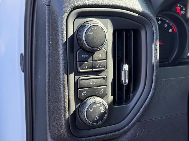 2025 Chevrolet Silverado 1500 Vehicle Photo in COLUMBIA, MO 65203-3903