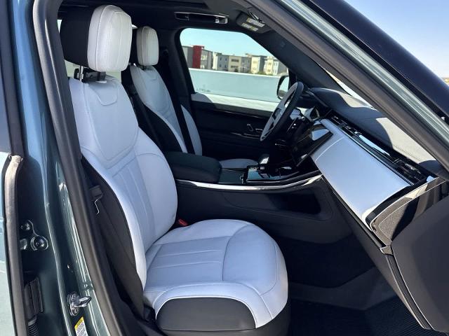2025 Range Rover Sport Vehicle Photo in AUSTIN, TX 78717