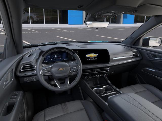 2025 Chevrolet Traverse Vehicle Photo in Roslyn, NY 11576