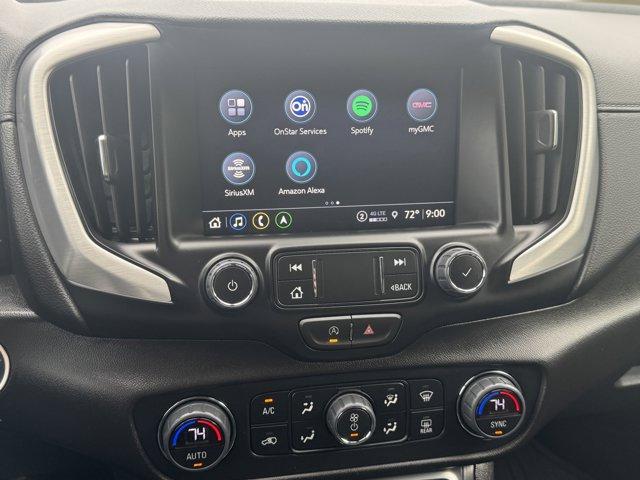 2024 GMC Terrain Vehicle Photo in LEOMINSTER, MA 01453-2952