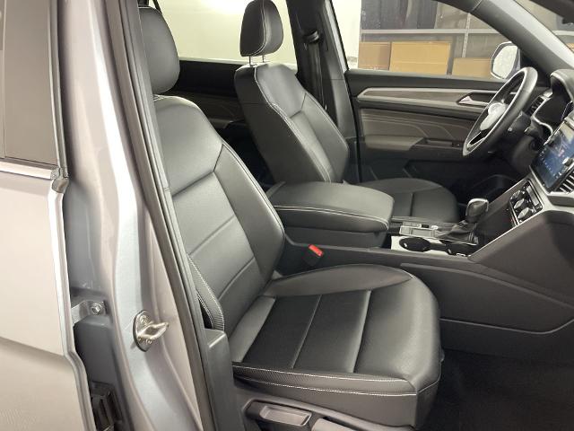 2023 Volkswagen Atlas Cross Sport Vehicle Photo in GILBERT, AZ 85297-0402