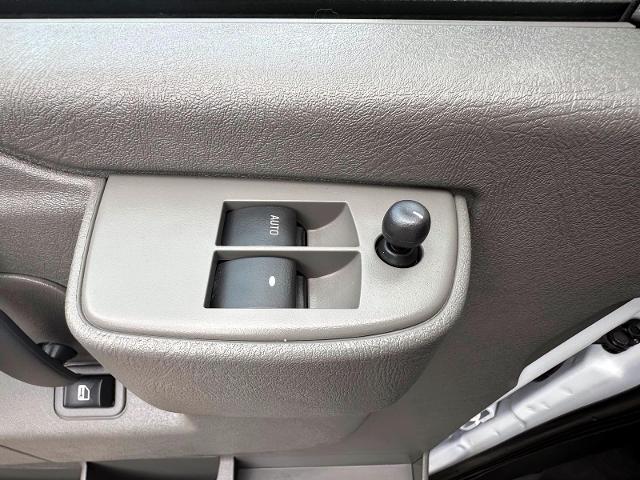 2023 GMC Savana Cargo Van Vehicle Photo in Roslyn, NY 11576