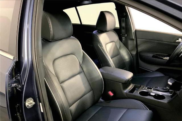 2022 Kia Sportage Vehicle Photo in Lees Summit, MO 64086