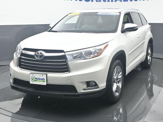 2016 Toyota Highlander Vehicle Photo in Marion, IA 52302