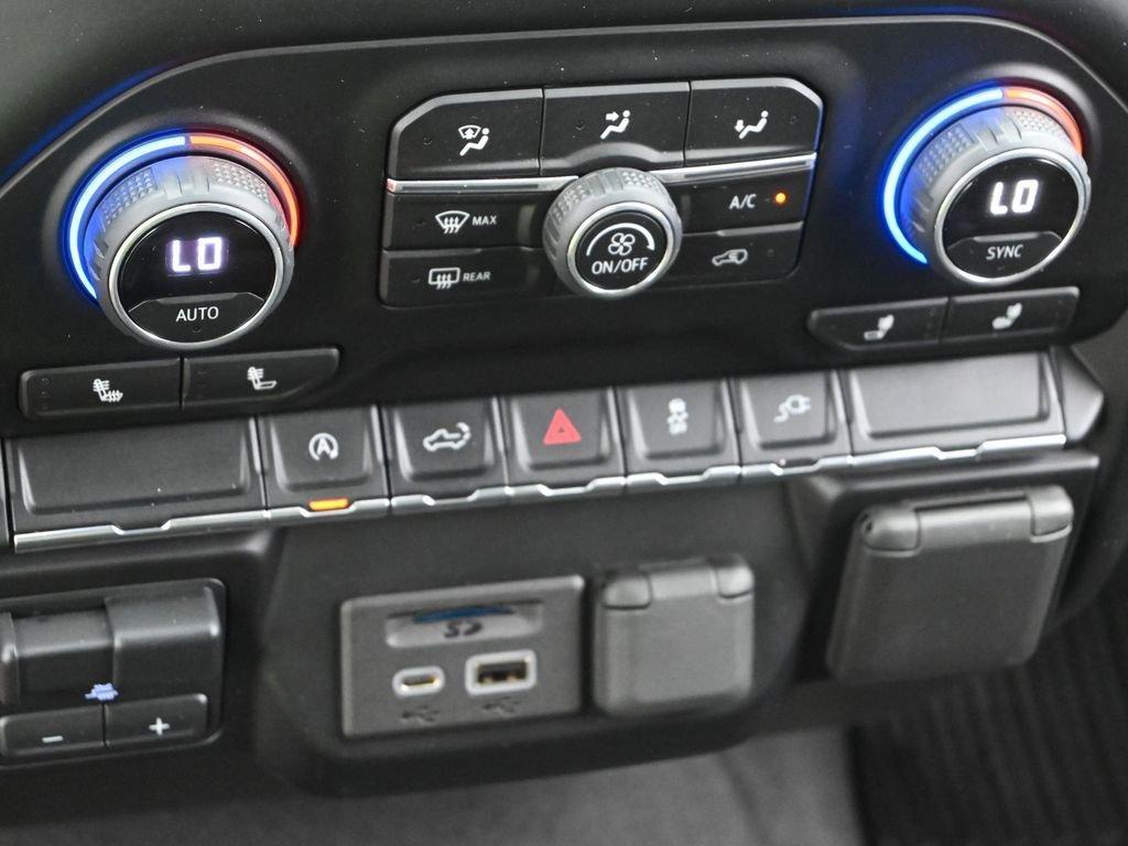 2021 Chevrolet Silverado 1500 Vehicle Photo in Marion, IA 52302