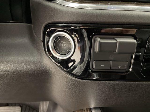 2025 Chevrolet Silverado 1500 Vehicle Photo in PHOENIX, AZ 85014-3381