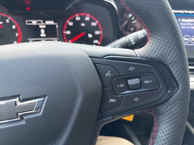2025 Chevrolet Trax Vehicle Photo in MARION, NC 28752-6372