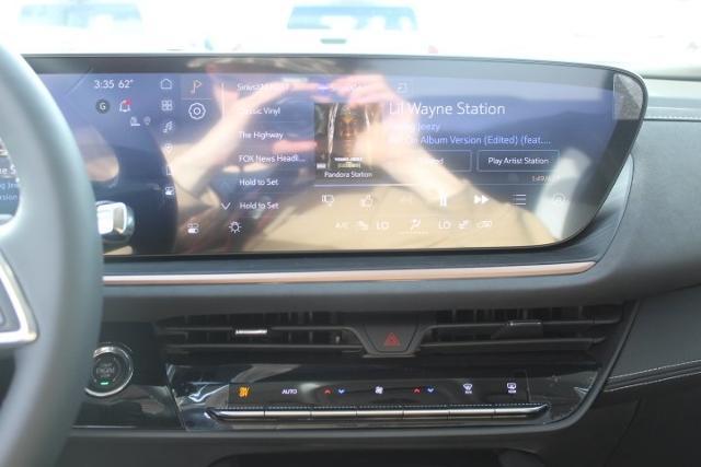 2025 Buick Envision Vehicle Photo in Greenville, TX 75402