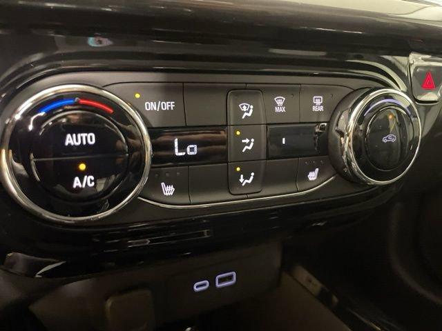2025 Chevrolet Trax Vehicle Photo in PHOENIX, AZ 85014-3381