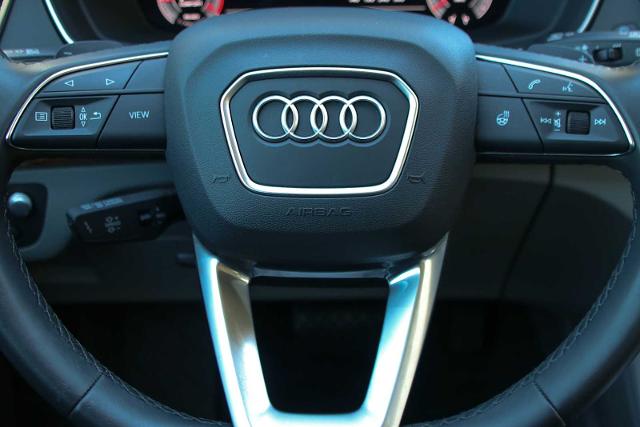 2023 Audi Q5 Vehicle Photo in SUGAR LAND, TX 77478