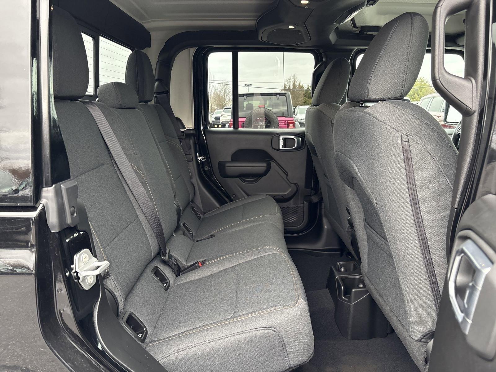 2025 Jeep Gladiator Vehicle Photo in Mechanicsburg, PA 17050-1707