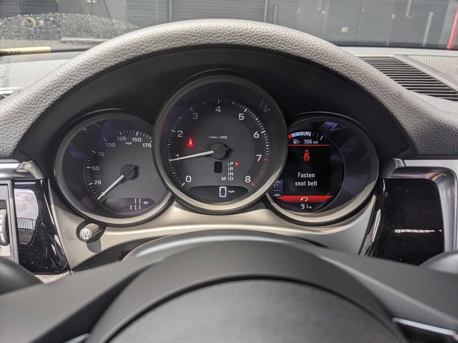 2024 Porsche Macan Vehicle Photo in Towson, MD 21204