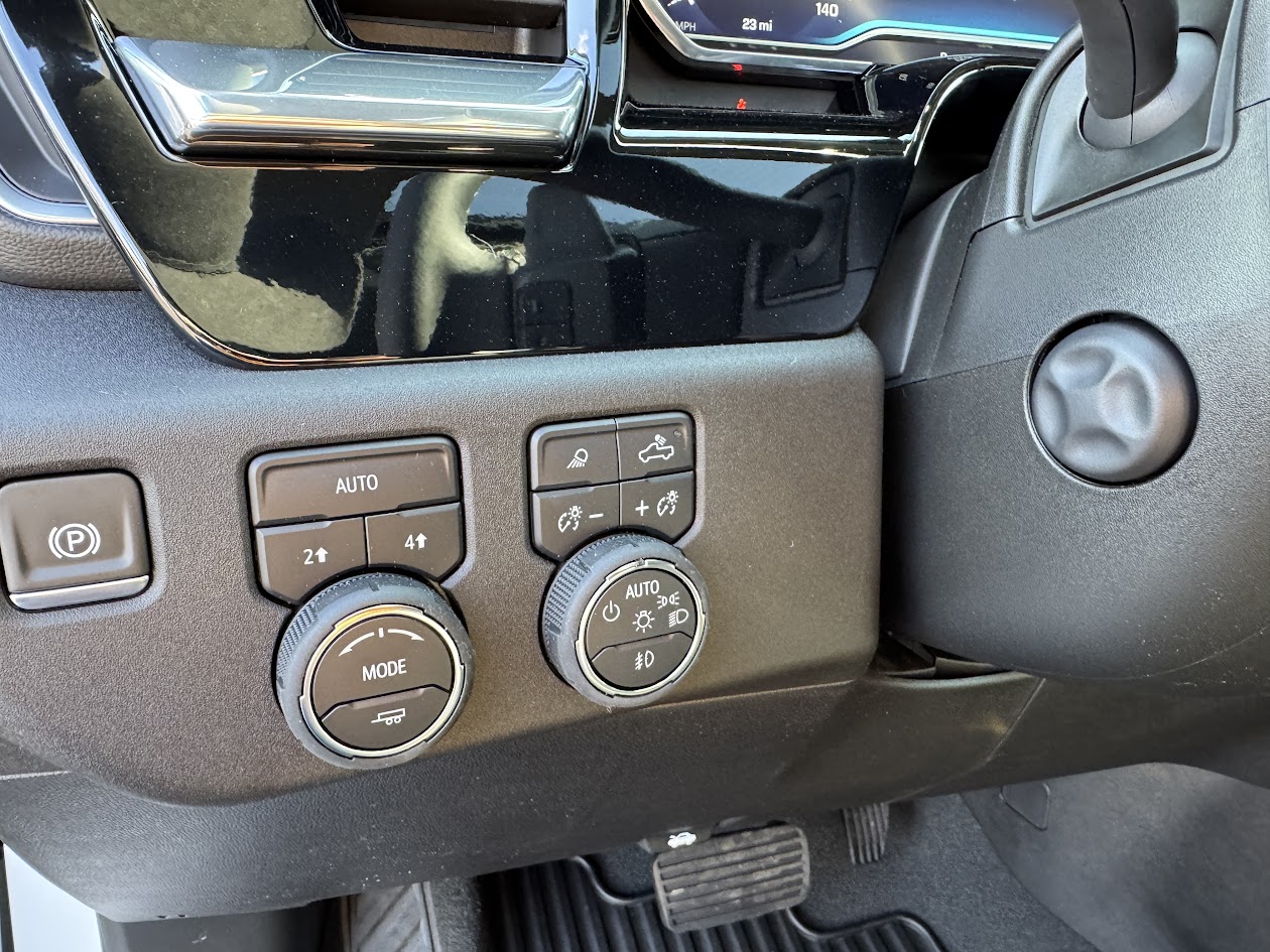 2025 Chevrolet Silverado 1500 Vehicle Photo in BOONVILLE, IN 47601-9633