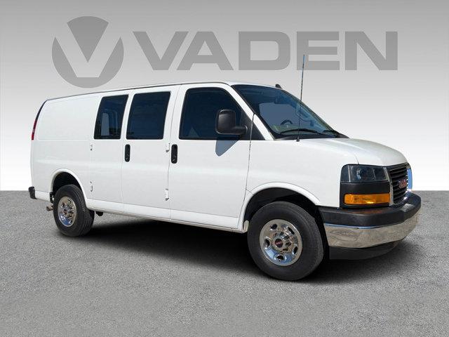 2022 GMC Savana Cargo Van Vehicle Photo in BRUNSWICK, GA 31525-1881