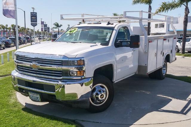2015 Chevrolet Silverado 3500 HD Chassis Cab Vehicle Photo in VENTURA, CA 93003-8585