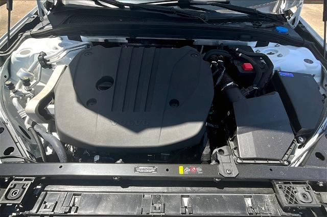 2025 Volvo V60 Cross Country Vehicle Photo in Houston, TX 77007