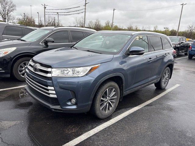 2017 Toyota Highlander Vehicle Photo in TREVOSE, PA 19053-4984