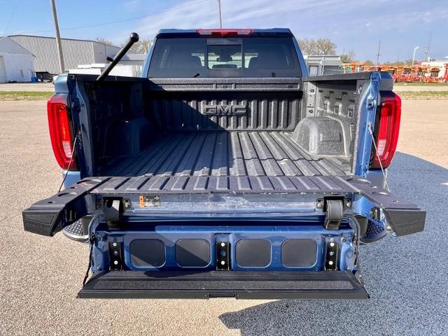 2025 GMC Sierra 1500 Vehicle Photo in EFFINGHAM, IL 62401-2832