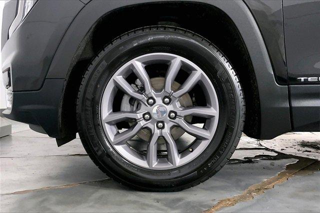 2024 GMC Terrain Vehicle Photo in INDEPENDENCE, MO 64055-1377