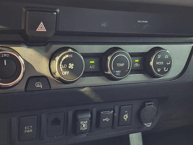 2020 Toyota Tacoma 4WD Vehicle Photo in San Antonio, TX 78230-1001