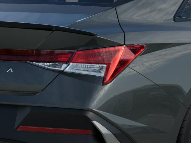 2025 Hyundai ELANTRA Vehicle Photo in Peoria, IL 61615