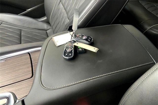 2023 Buick Enclave Vehicle Photo in TOPEKA, KS 66609-0000