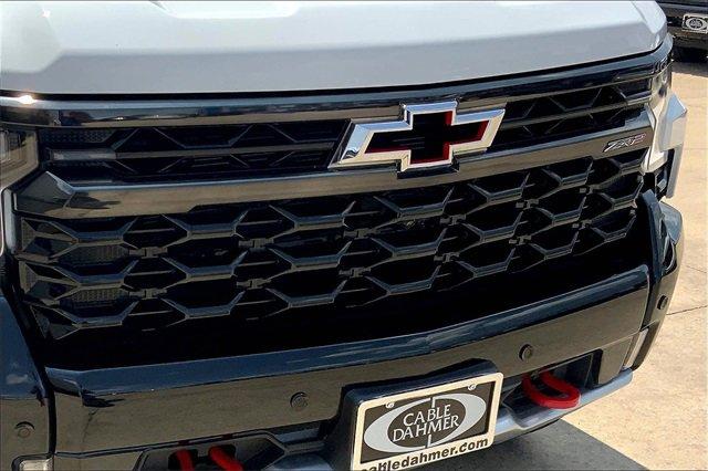 2025 Chevrolet Silverado 1500 Vehicle Photo in TOPEKA, KS 66609-0000