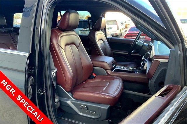 2022 Ford Expedition Vehicle Photo in TOPEKA, KS 66609-0000