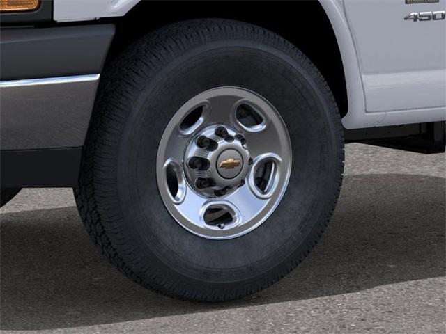 2025 Chevrolet Express Commercial Cutaway Vehicle Photo in ENGLEWOOD, CO 80113-6708