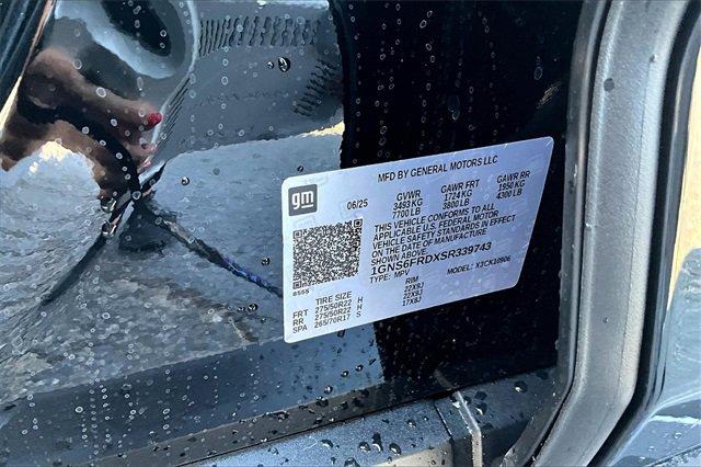 2025 Chevrolet Suburban Vehicle Photo in TOPEKA, KS 66609-0000