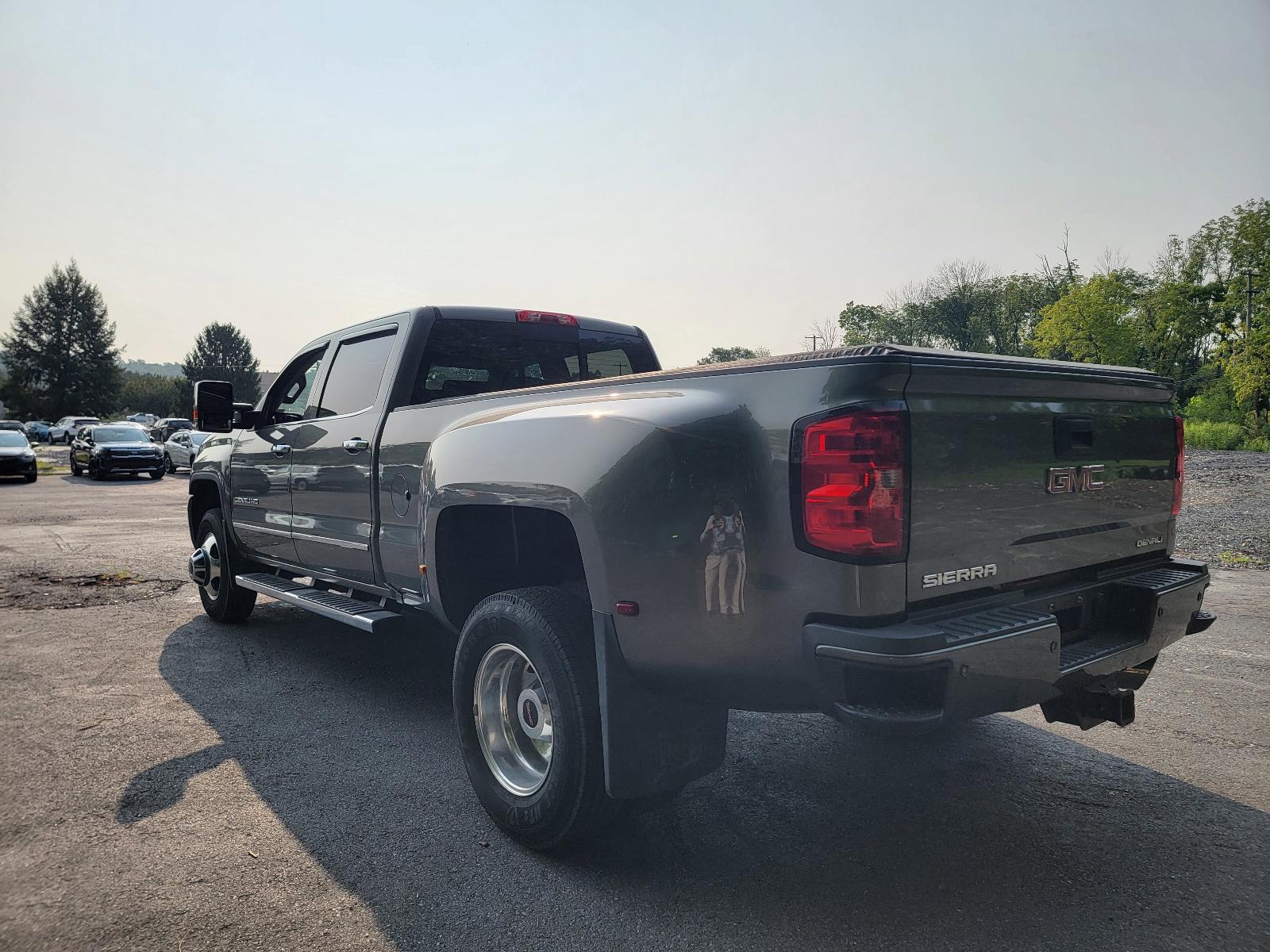 2017 GMC Sierra 3500HD Vehicle Photo in Harrisburg, PA 17111