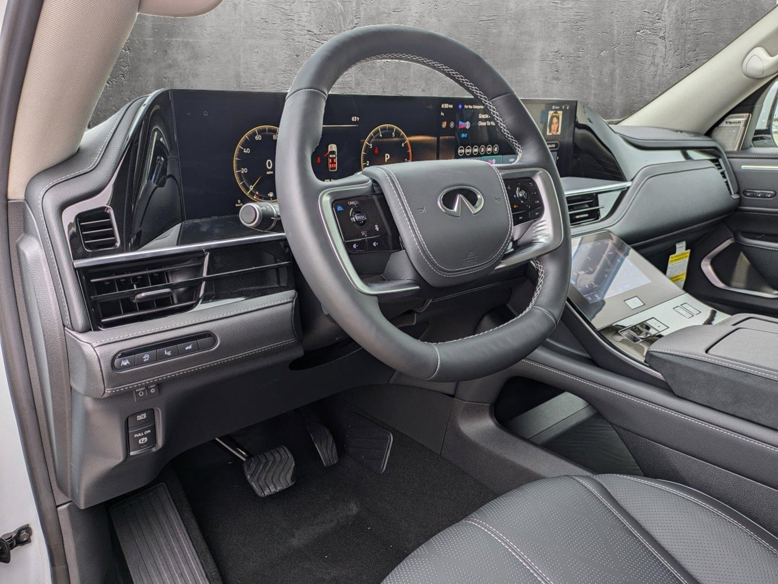 2025 INFINITI QX80 Vehicle Photo in Tustin, CA 92782