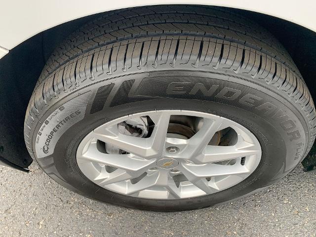 2022 Chevrolet Equinox Vehicle Photo in MOON TOWNSHIP, PA 15108-2571