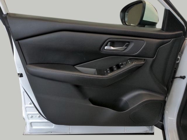 2024 Nissan Rogue Vehicle Photo in Green Bay, WI 54304