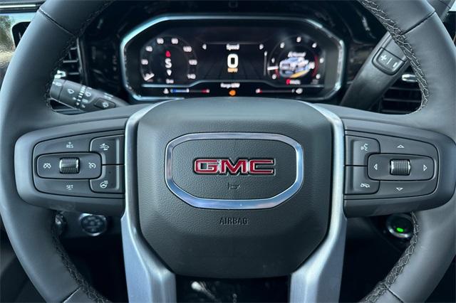 2025 GMC Sierra 2500 HD Vehicle Photo in ELK GROVE, CA 95757-8703