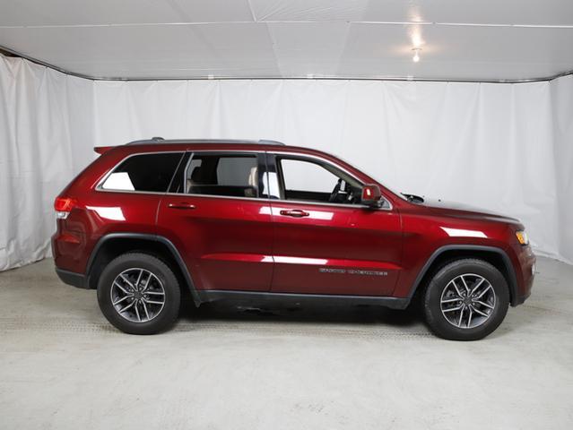 Used 2019 Jeep Grand Cherokee Laredo E with VIN 1C4RJFAG0KC599826 for sale in Mora, Minnesota