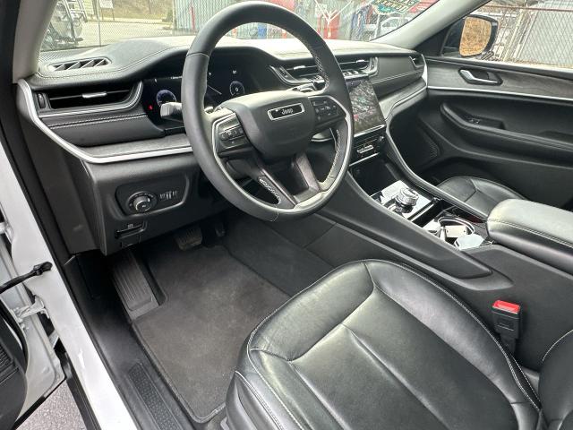 2023 Jeep Grand Cherokee L Vehicle Photo in MARION, NC 28752-6372