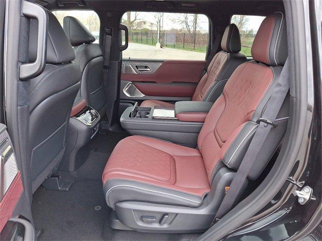 2025 INFINITI QX80 Vehicle Photo in Willow Grove, PA 19090