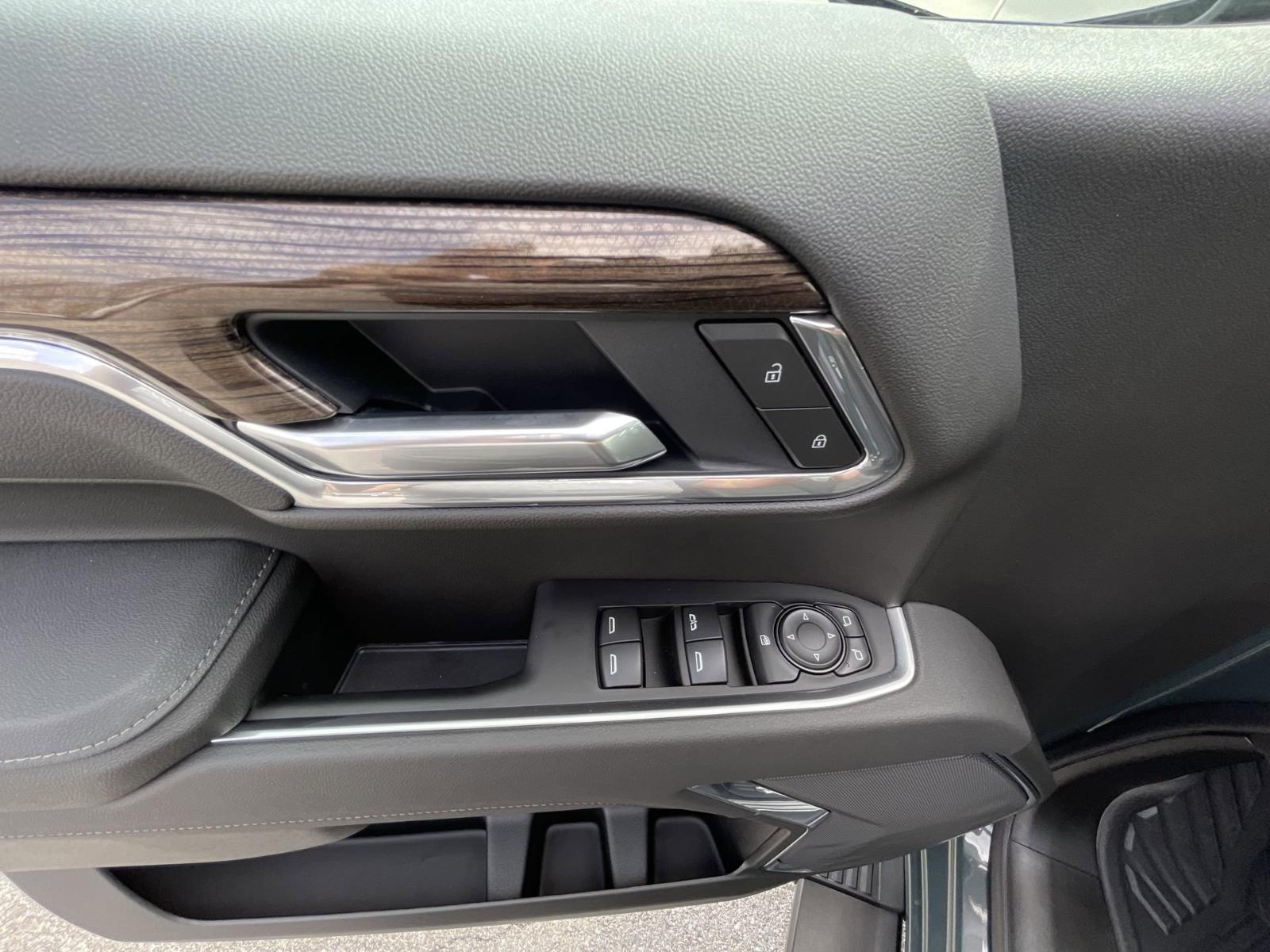 2025 Chevrolet Silverado 1500 Vehicle Photo in BENTONVILLE, AR 72712-4322