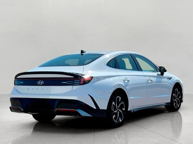 2025 Hyundai SONATA Vehicle Photo in Green Bay, WI 54304