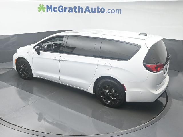 2024 Chrysler Pacifica Vehicle Photo in Cedar Rapids, IA 52402