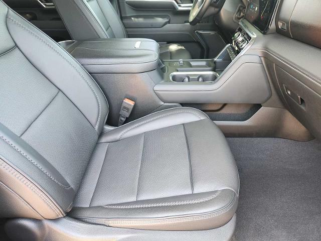 2024 GMC Sierra 2500 HD Vehicle Photo in DALLAS, TX 75209