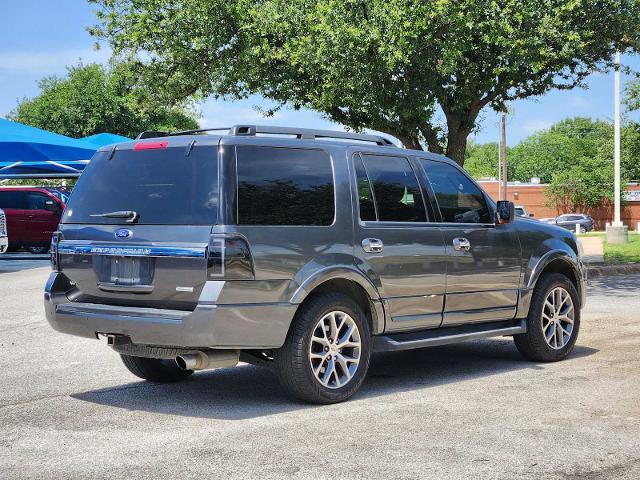 2017 Ford Expedition Vehicle Photo in DENTON, TX 76210-9321