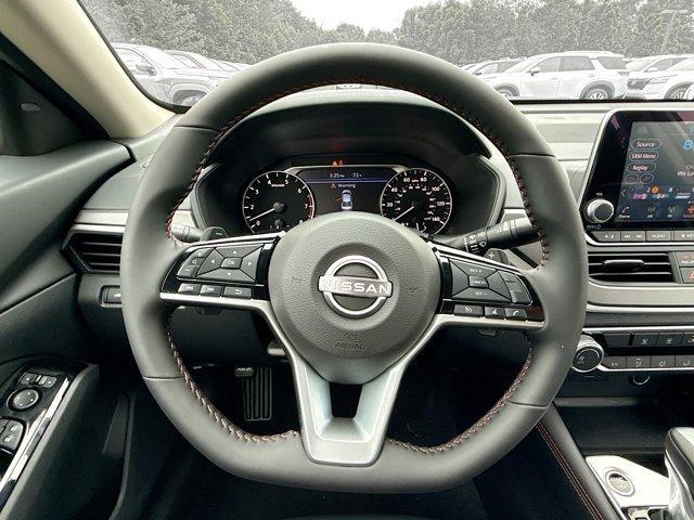 2025 Nissan Altima Vehicle Photo in Flemington, NJ 08822