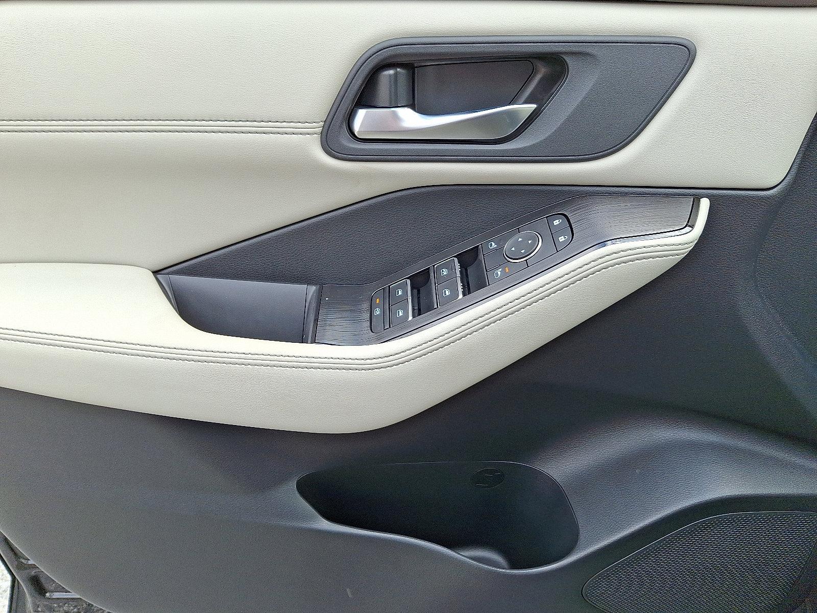 2025 Nissan Rogue Vehicle Photo in Jenkintown, PA 19046