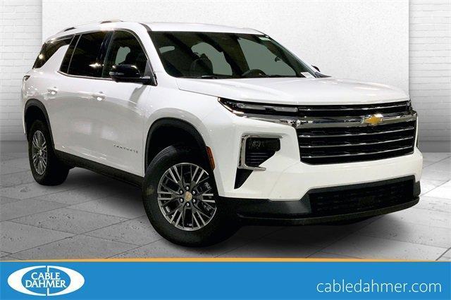 2025 Chevrolet Traverse Vehicle Photo in KANSAS CITY, MO 64114-4502