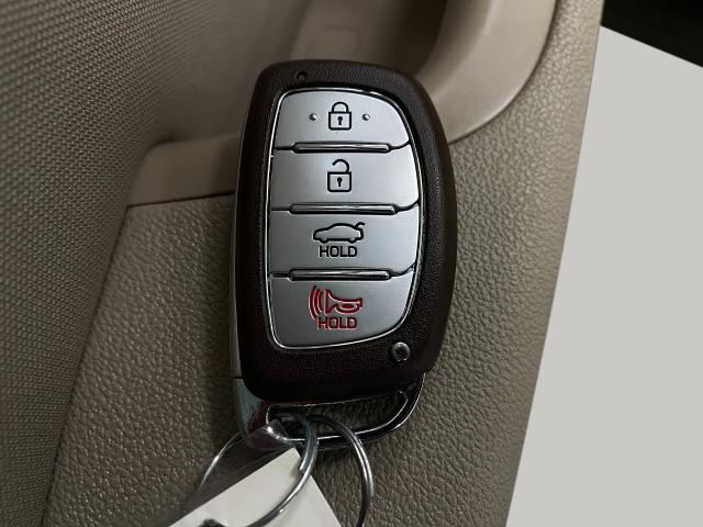 2017 Hyundai ELANTRA Vehicle Photo in Appleton, WI 54913