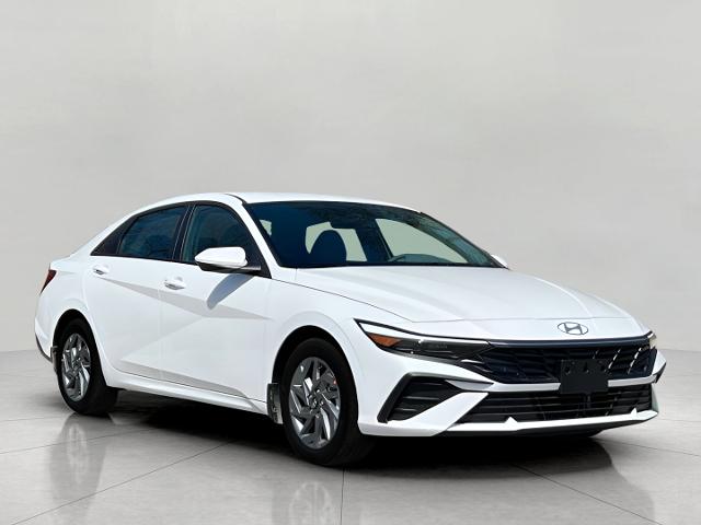2025 Hyundai ELANTRA Hybrid Vehicle Photo in Green Bay, WI 54304