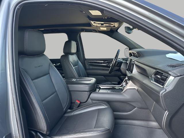 2022 GMC Yukon XL Vehicle Photo in MANITOWOC, WI 54220-5838